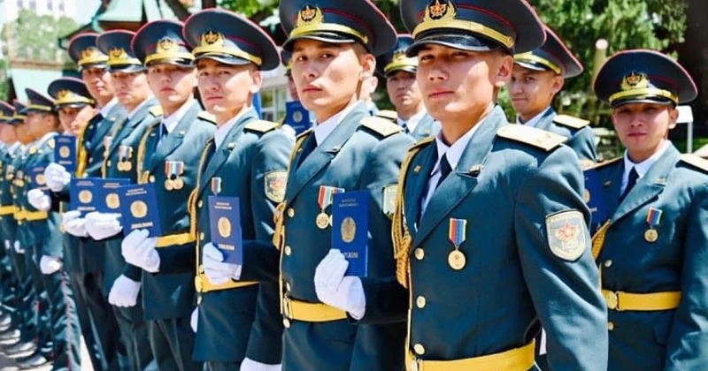 Десантшыдан дрон маманына дейін: 300 ден аса қазақстандық курсант шетелде әскери білім алып жүр