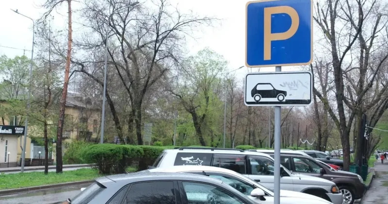 30 мың тұрақ уәде етілді: Алматыда екі жыл ішінде іс жүзінде қанша орын пайда болды