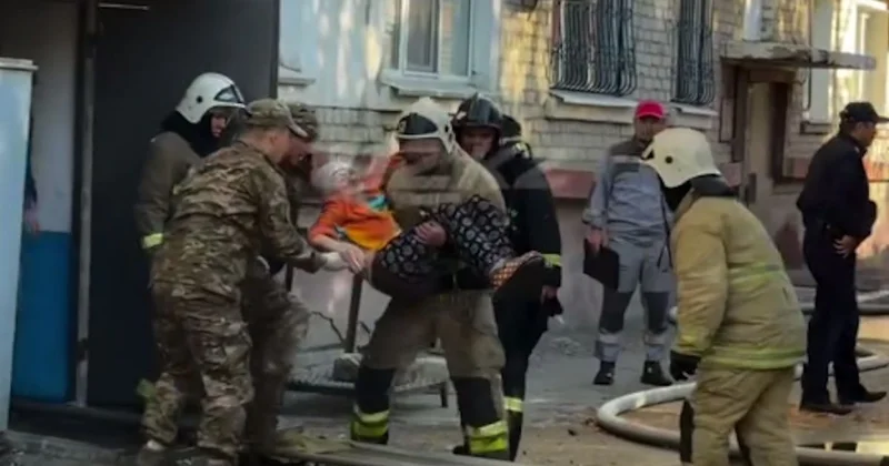 Атырауда көпқабатты үйден жеті адам эвакуацияланды