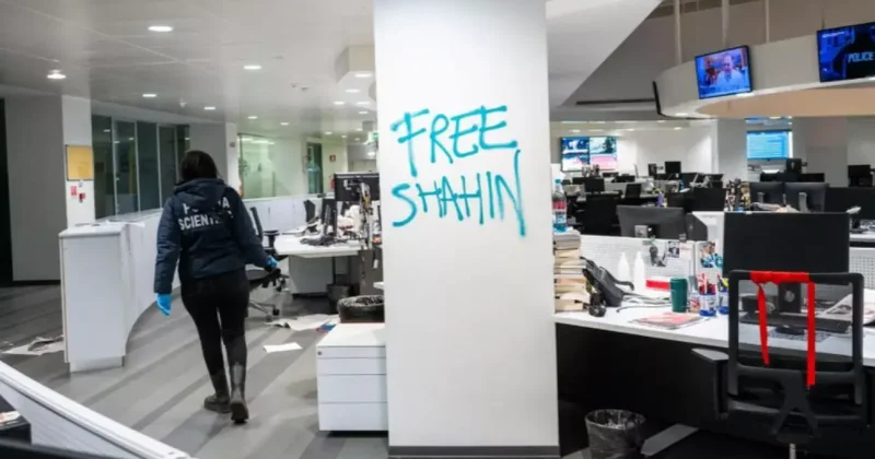 Пропалестинские активисты разгромили и забросали фекалиями офис газеты в Италии