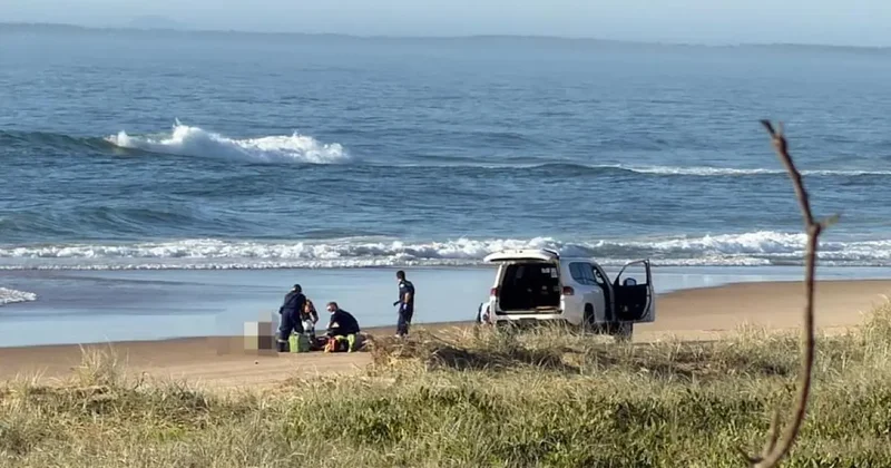 Акула смертельно ранила девушку на пляже в Австралии