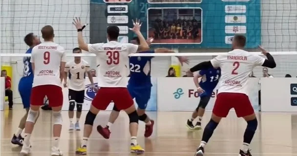 Волейбол: Жетісу клубы Ақтөбені камбэкпен жеңді