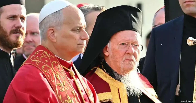 Папа Римский в Турции встретился с православным патриархом