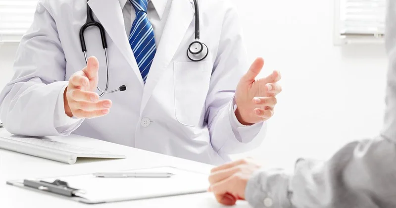 Казахстанцам могут начать компенсировать потраченные на лечение и анализы в частных клиниках деньги