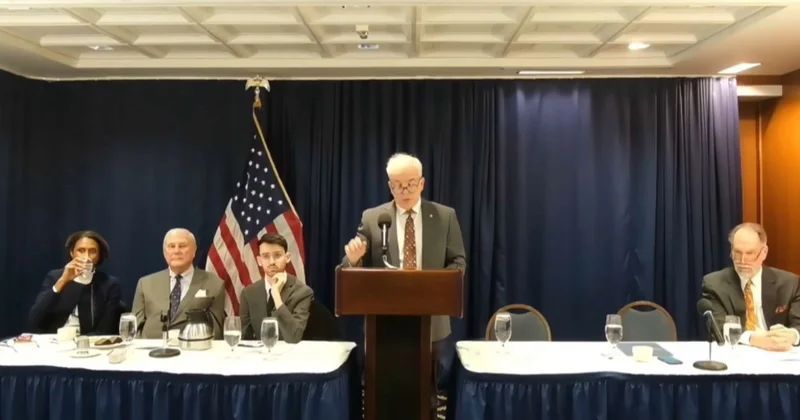 Сарапшы: АҚШ сөзден іске көшуі керек