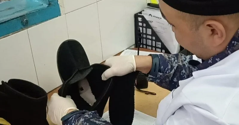 Павлодарда ұялы телефонды аяқ киім ұлтарағына жасырып, изоляторға өткізбек болған