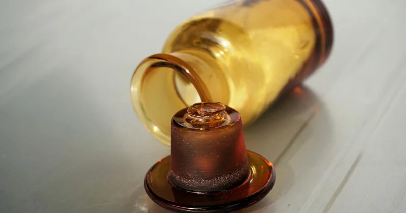 Житель Индии облил жену кислотой и сбросил с крыши