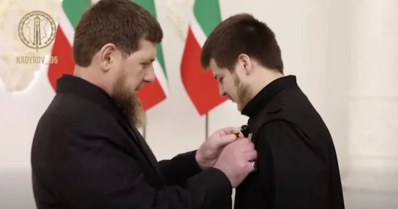 Қарыров ұлы Адам Қадыровты марапаттады