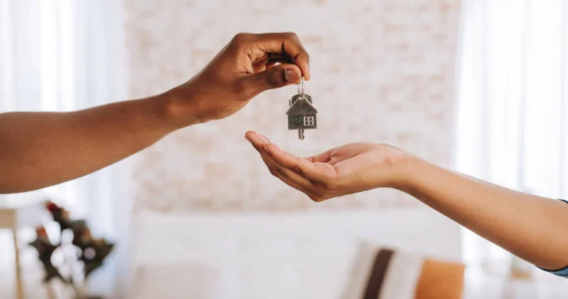 Банктің берешегі төленбейді : зейнетақы қорындағы қаражатпен енді ипотеканың негізгі бөлігін төлеу мүмкін