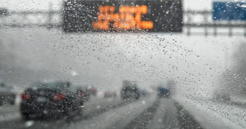 Ауа райының қолайсыздығына байланысты Астана Қарағанды тасжолы шұғыл жабылды