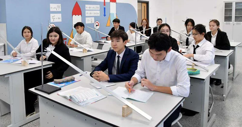 Образование: от школьной скамьи до студенчества