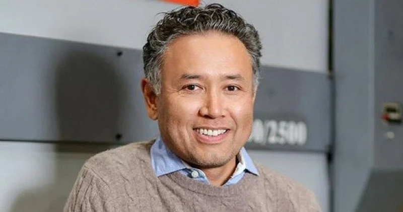 Тұрсын Алагөзовтің бір күндік киім образы 131 миллион теңге тұрады блогер