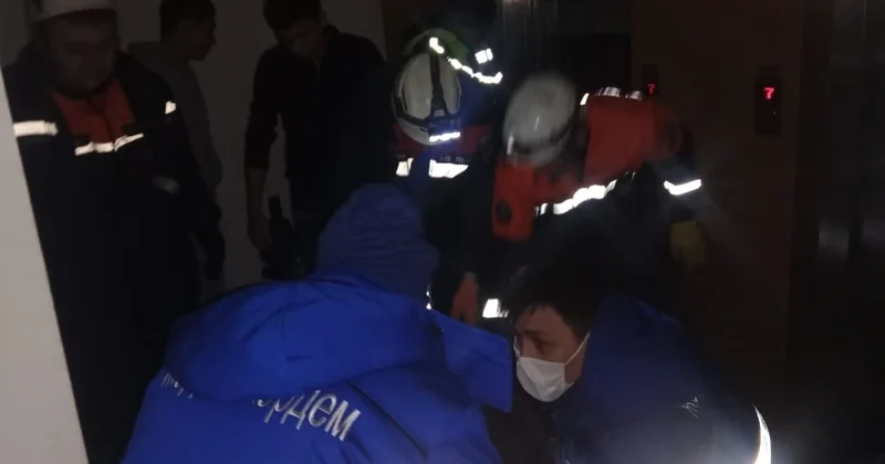 Шымкентте ішінде жолаушысы бар лифт 12 ші қабаттан құлап кетті