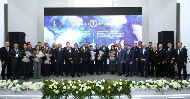 Казахстан отмечает День работников гражданской авиации