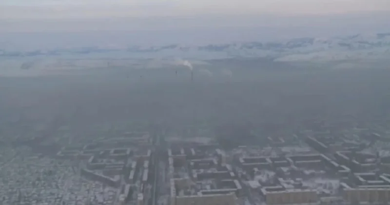 Смог накрыл Усть Каменогорск: школьников отправили на дистанционку