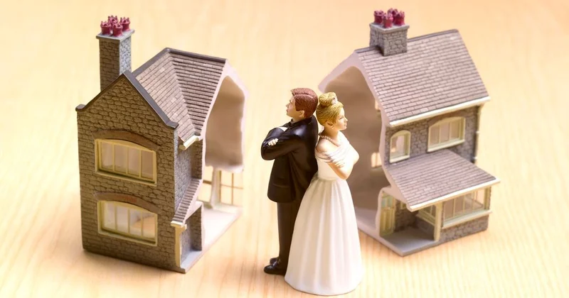 Кому придется платить за ипотечное жилье при разводе в Казахстане