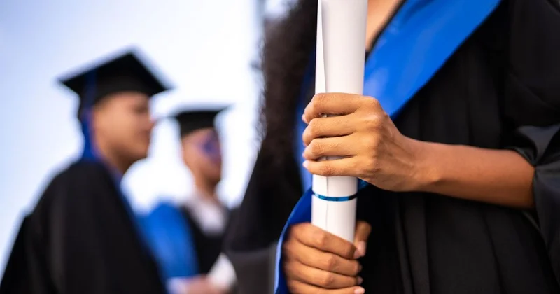 Тяжело нашим гражданам : некоторым студентам могут начать индексировать стипендии в Казахстане