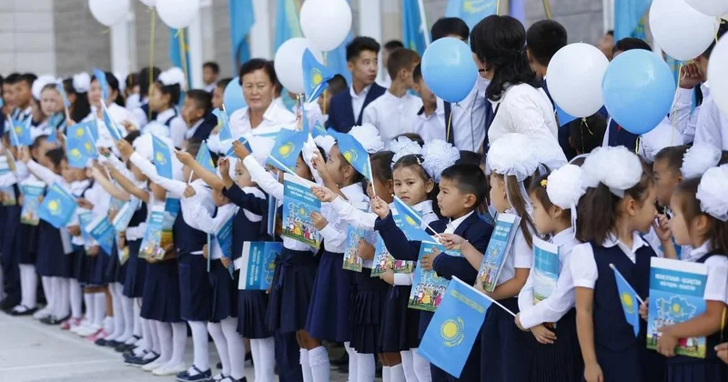 Сроки приема документов в первый класс изменили в Казахстане