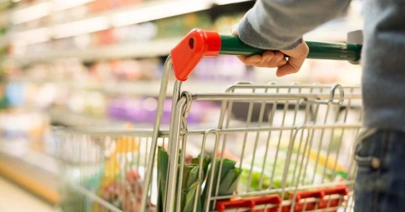 Около двух десятков оптовиков оштрафовали за завышение цен на продукты в Атырау