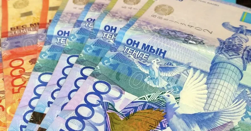 Бизнесмен, открывший в Казахстане Popeys, получит 700 млн тенге дивидендов от брокера