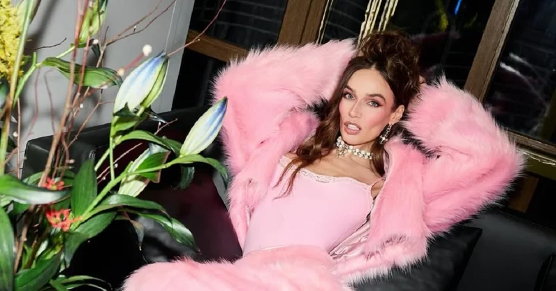 Розовая пантера : Алена Водонаева впечатлила нежным образом