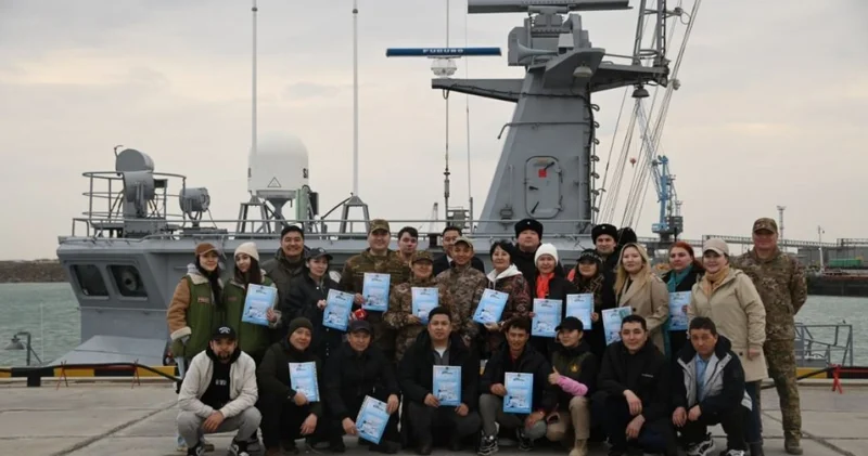 Журналистер әскер өмірімен танысты