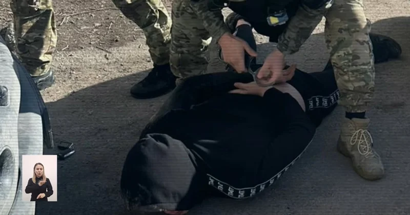 Привет из 90 х: в Караганде задержали два десятка спортсменов с оружием и деньгами