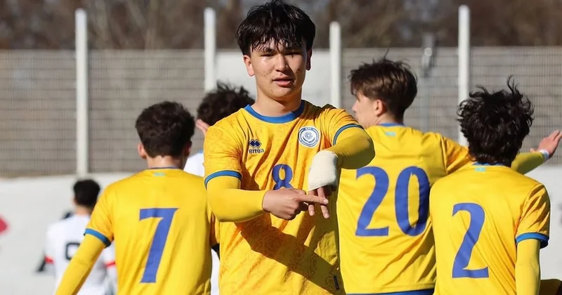 Юношеская сборная Казахстана по футболу завершила квалификацию Евро 2026 поражением от Чехии