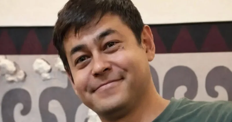 Танымал әншінің жалғыз ұлы бір аптадан бері із түзсіз жоғалып кетті