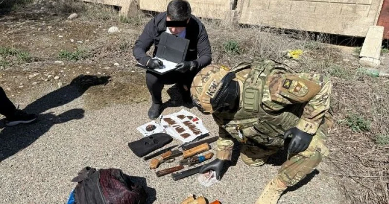 Қырғызстанда Көлбаевтың ҰҚТ мүшелеріне тиесілі қару жарақ қоймасы табылды