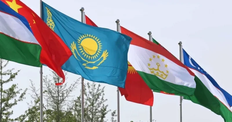 Жанат Момынқұлов: Қазақстан логистикалық дәліздер мен аймақтық интеграцияға басымдық беруі тиіс