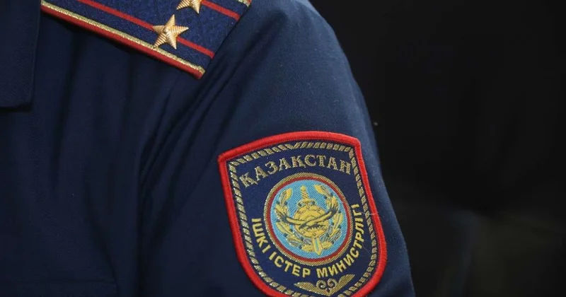 Молодые люди в состоянии алкогольного опьянения напали на полицейского в Костанае