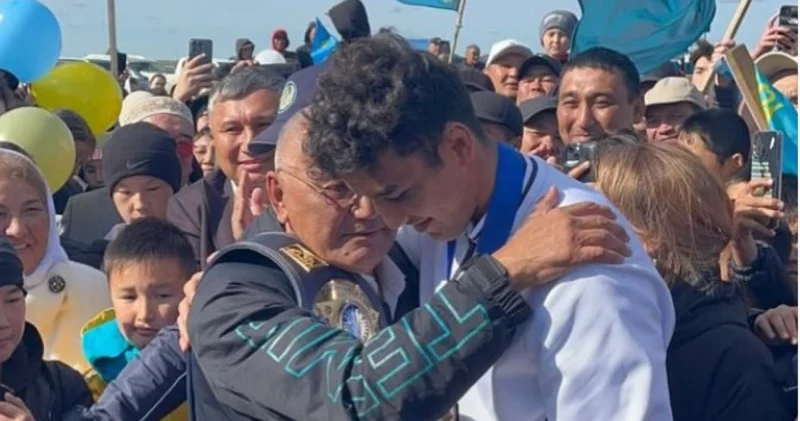 Жаныңыз жәннатта болсын : Ризабек Айтмұхан отбасында қайғылы жағдай болғанын айтты