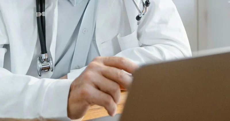 Актюбинец получил срок после похода в поликлинику