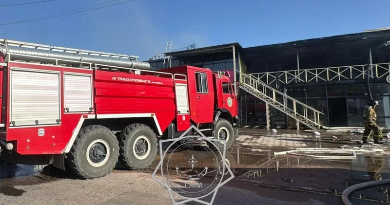 Пожар в торговом центре произошел в Жамбылской области