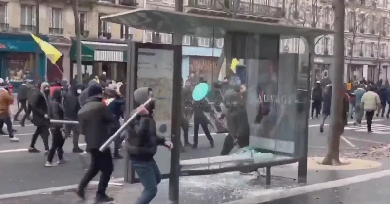 Во Франции начались беспорядки после победы Пари Сен Жермен в Лиге чемпионов