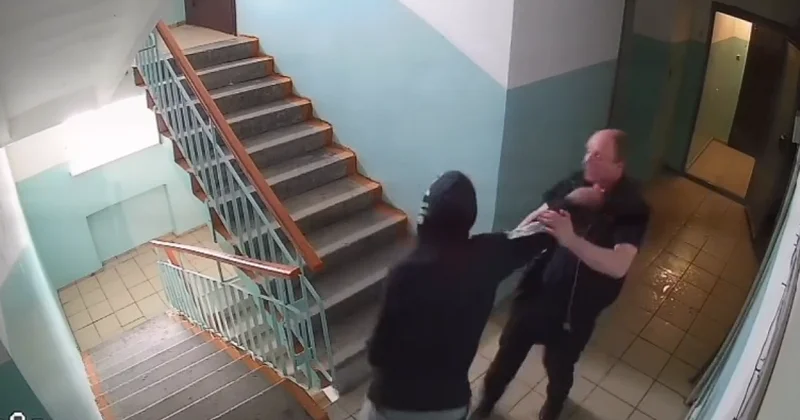 Павлодарец пытался поджечь квартиру с людьми (ВИДЕО)