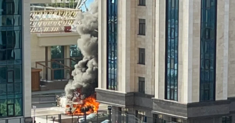 Взрыв прогремел посреди улицы в Астане: есть пострадавшие