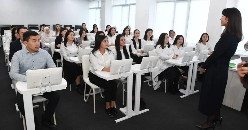 Қазақстан шетелдік студенттерге 550 грант бөлді