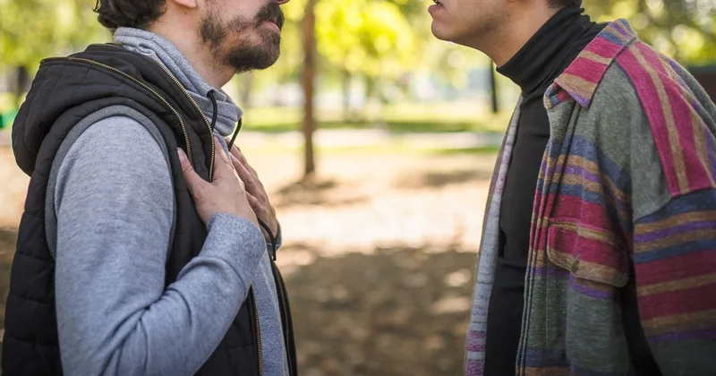 Слова были грубыми, но не неприличными: житель Кокшетау подал в суд на соседа и проиграл