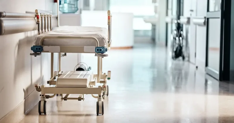 Малыша, проглотившего 4 сантиметровый болт, спасли в Туркестанской области