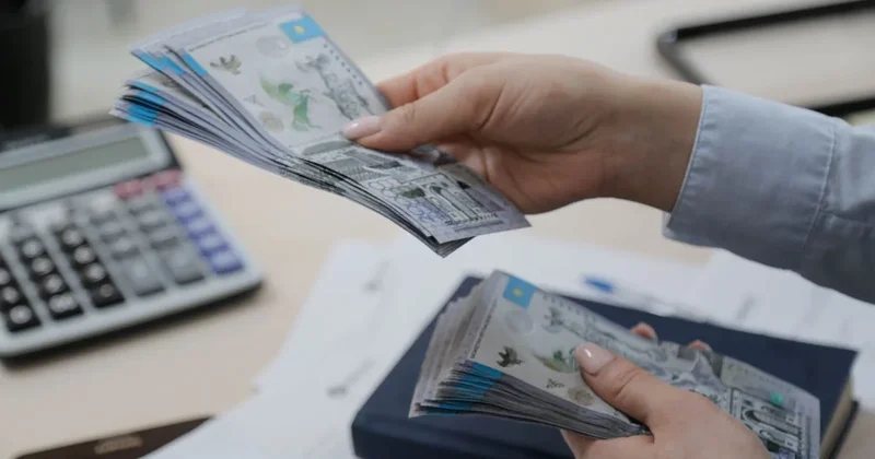 Казахстанцы бьют рекорд по кредитам