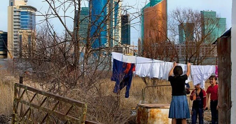 Минтруда агитирует, МВД депортирует