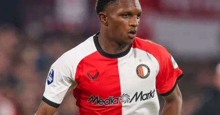 Подписание контракта с Дживайро Ридом рассматривает Бавария