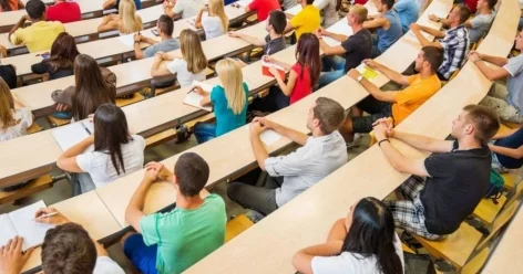 Иностранным студентам упростят визовый режим и условия трудоустройства в Казахстане