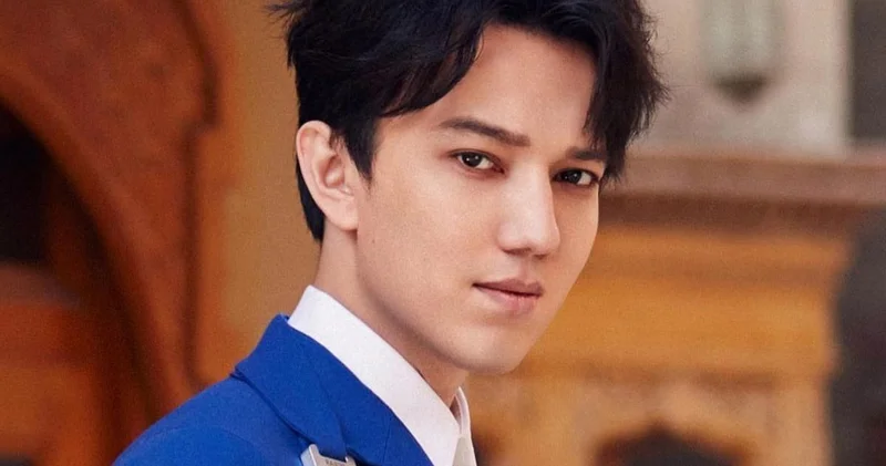 Үйленетінімді оған айттым : Димаш Құдайберген командасындағы жігітке тосынсый жасаған