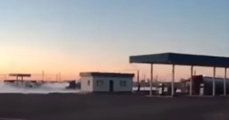 Утечка газа произошла на АЗС в Жанаозене: движение для транспорта перекрыла полиция