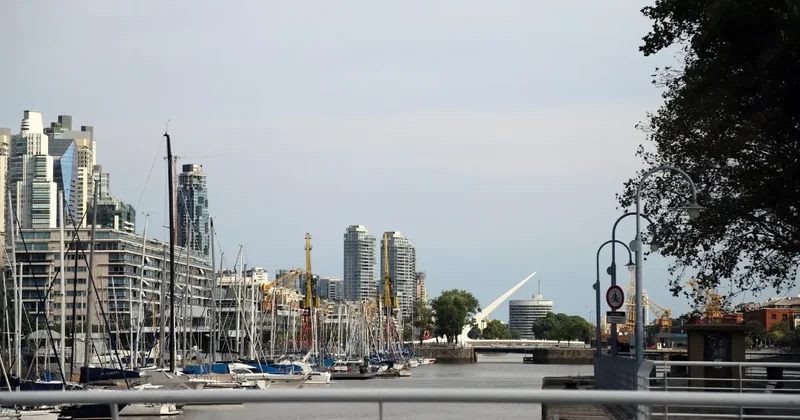 Тысячи жителей Буэнос Айреса остались без света в сильную жару