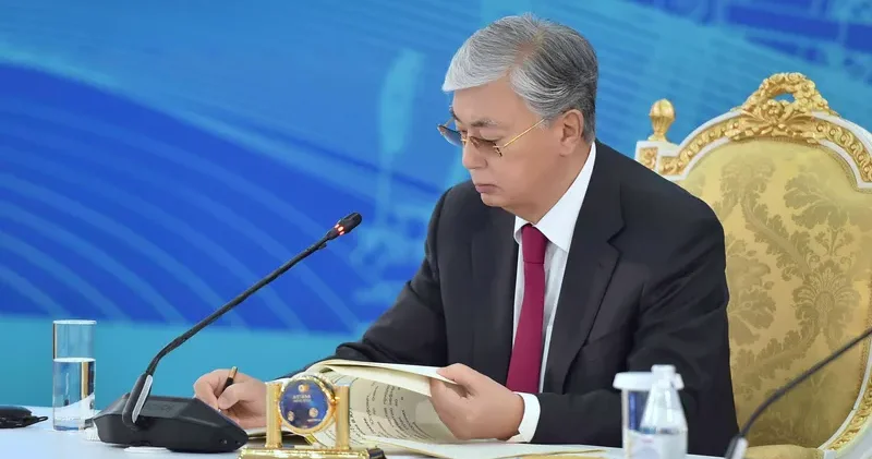 Әлем көшбасшыларының арасынан кімдер Қасым Жомарт Тоқаевты Жаңа жылымен құттықтады