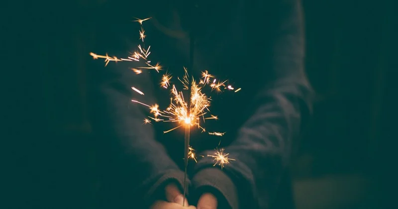 Дети запускали пиротехнику в подъездах дома в области Абай